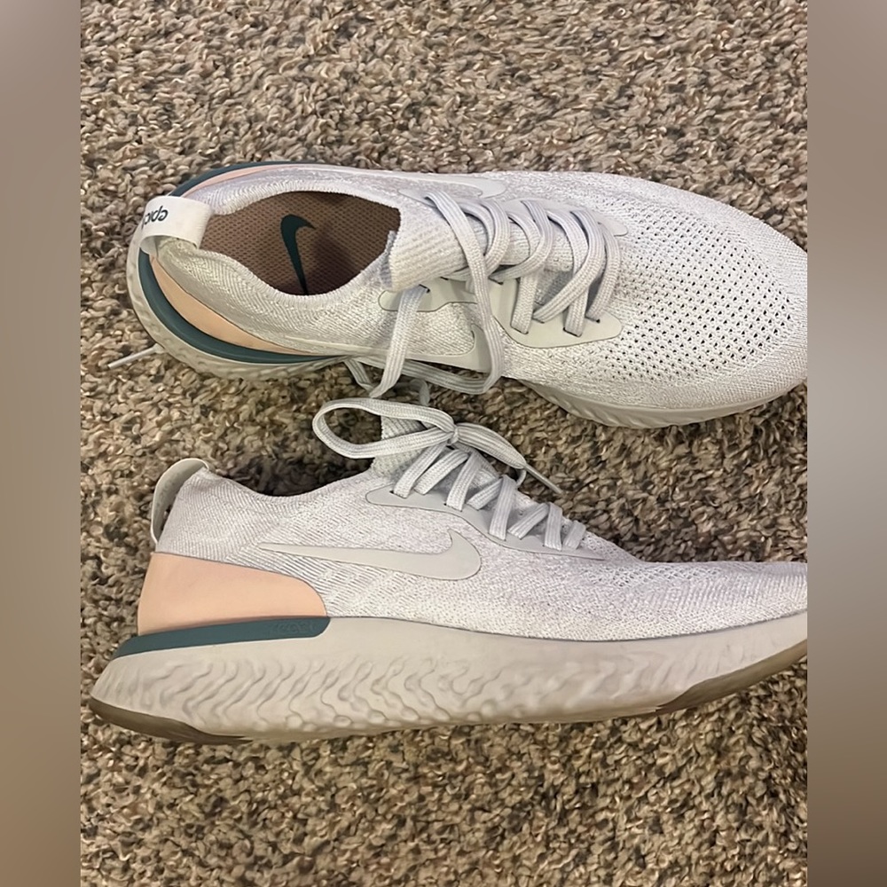 Grey fly knit Nike Epic React Sneakers